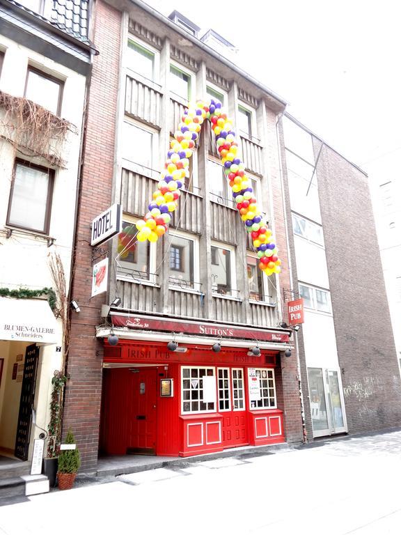 Barcelona Bed & Breakfast Düsseldorf Exteriör bild