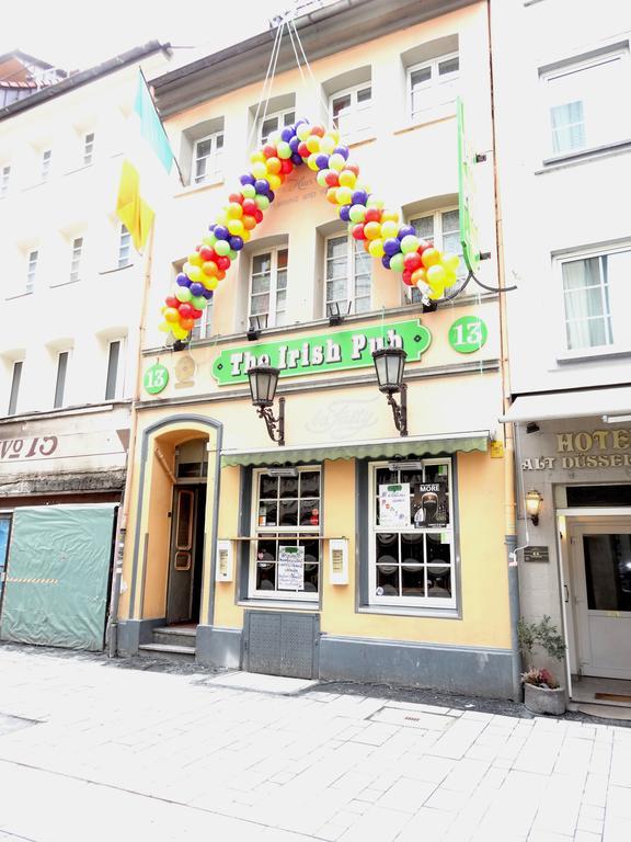 Barcelona Bed & Breakfast Düsseldorf Exteriör bild