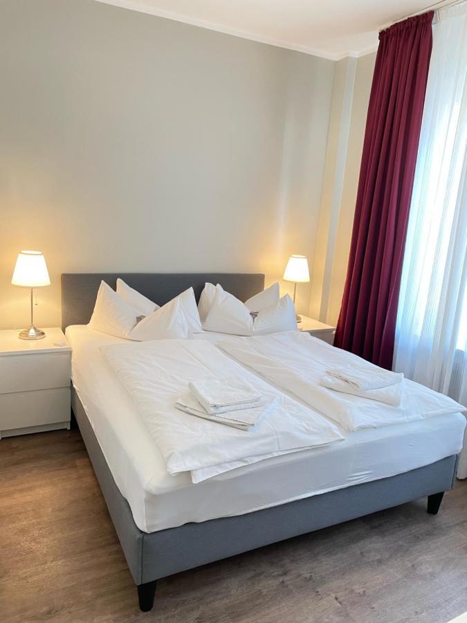 Barcelona Bed & Breakfast Düsseldorf Exteriör bild