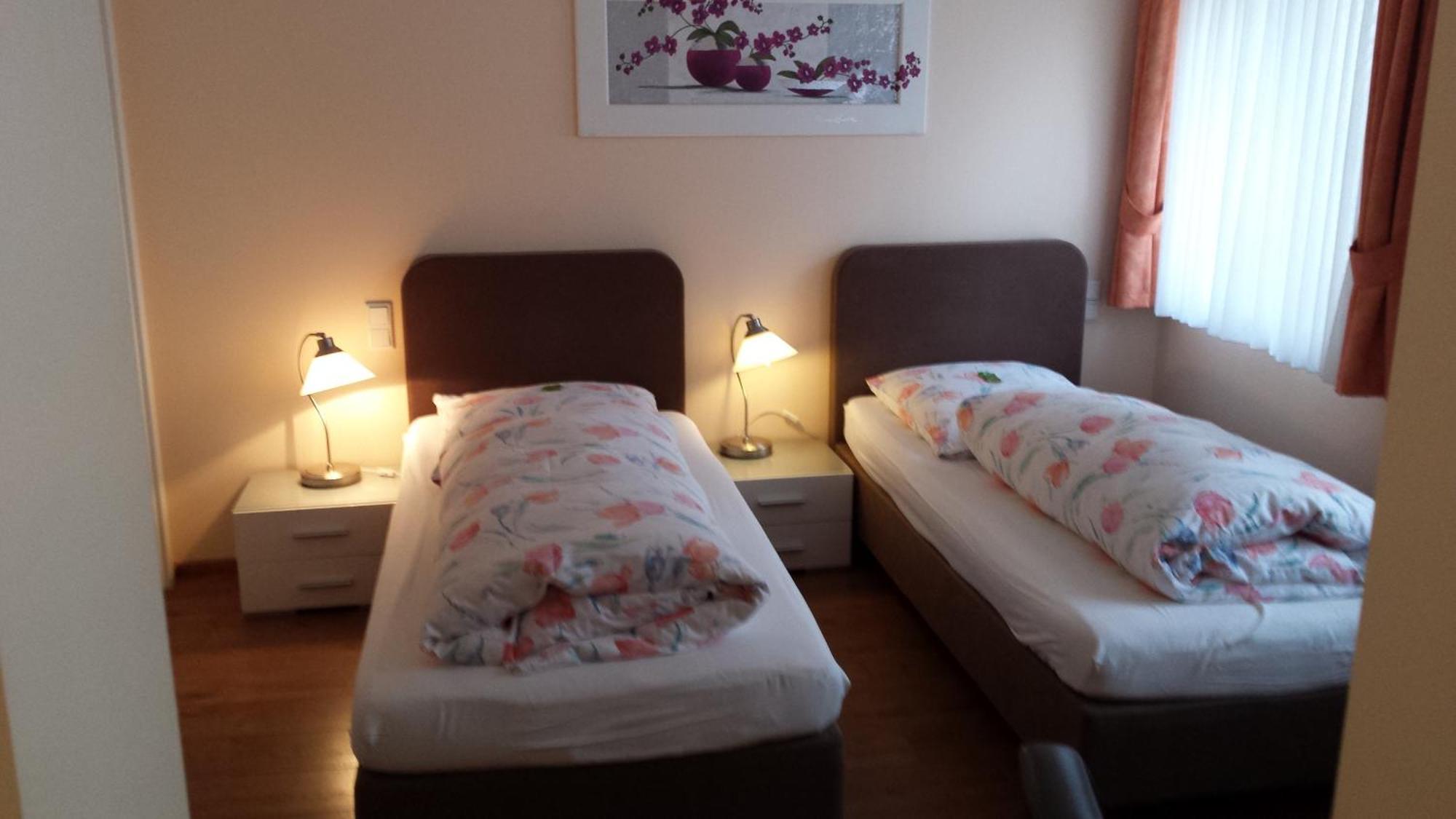 Barcelona Bed & Breakfast Düsseldorf Rum bild
