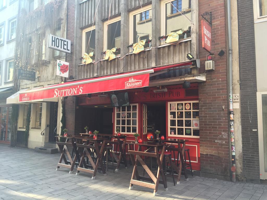 Barcelona Bed & Breakfast Düsseldorf Exteriör bild