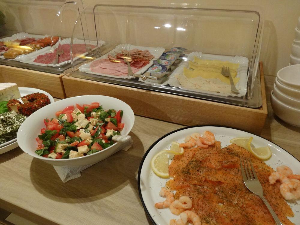 Barcelona Bed & Breakfast Düsseldorf Exteriör bild