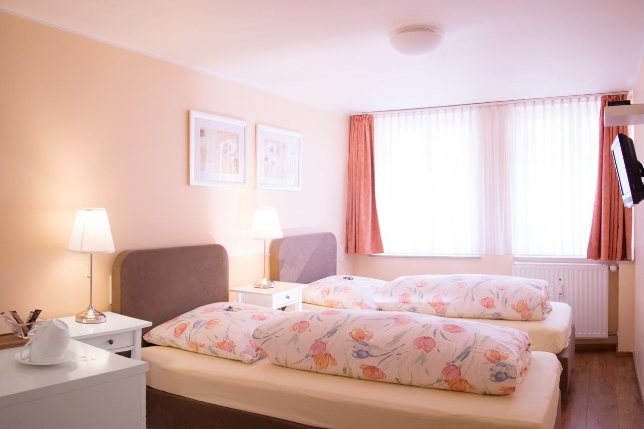 Barcelona Bed & Breakfast Düsseldorf Exteriör bild