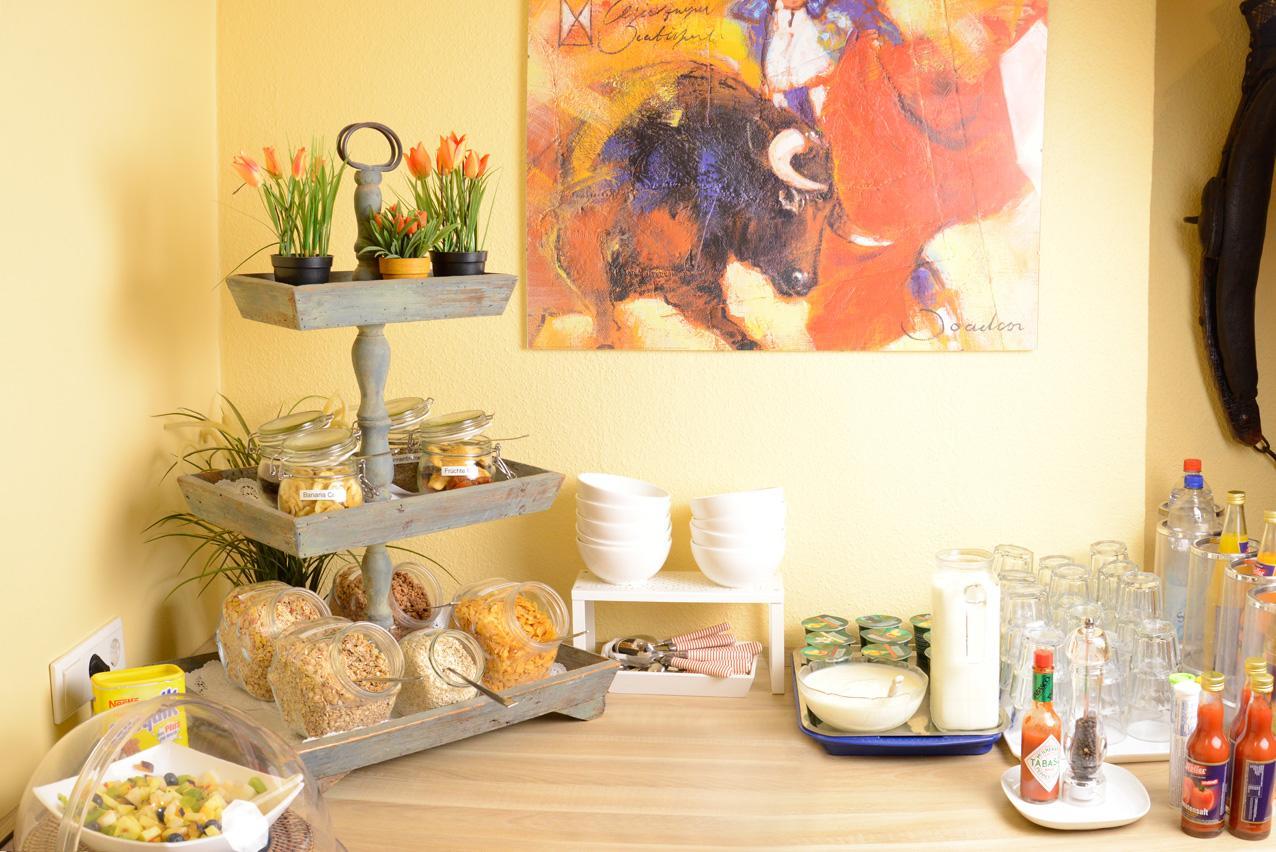 Barcelona Bed & Breakfast Düsseldorf Exteriör bild